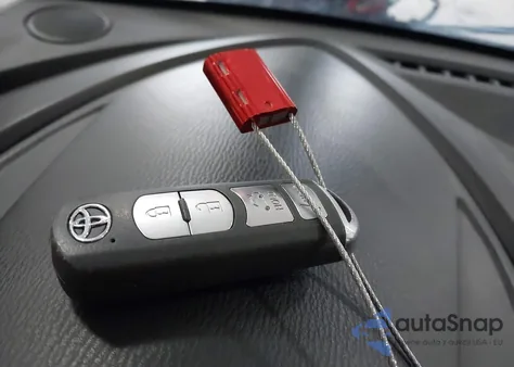 2018 Toyota Yaris Ia из США, поврежденный, VIN 3MYDLBYV8JY319594